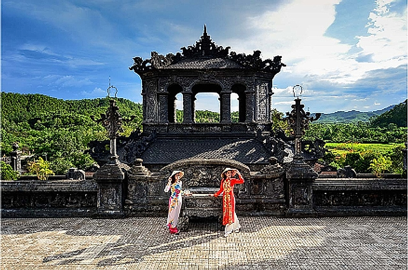 Ao dai – the Vietnamese national garment