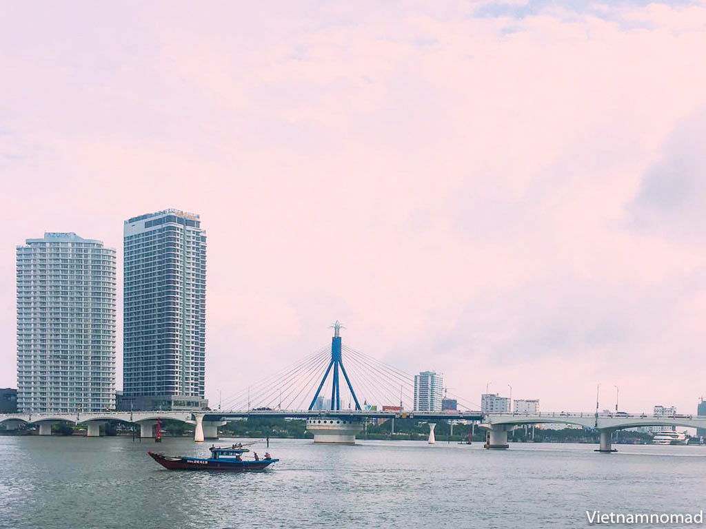 10. Cầu quay Sông Hàn – Dấu ấn độc bản của người Đà Nẵng