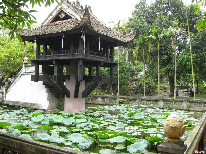 Temple of Literature Khue Van Cac