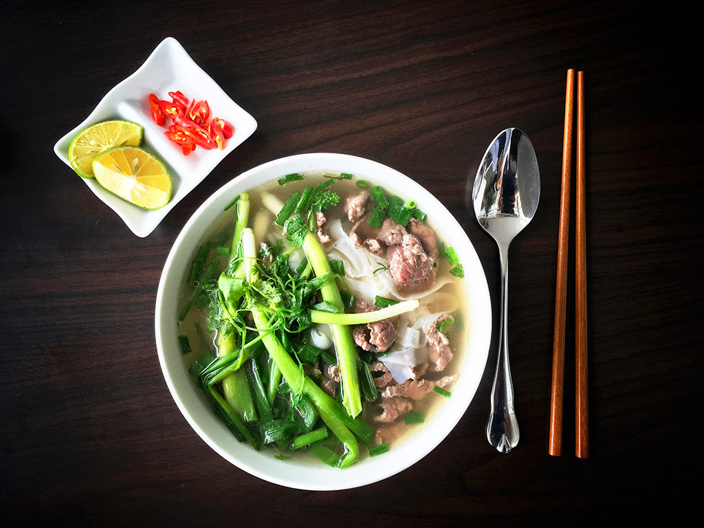Bát phở bò truyền thống Việt Nam