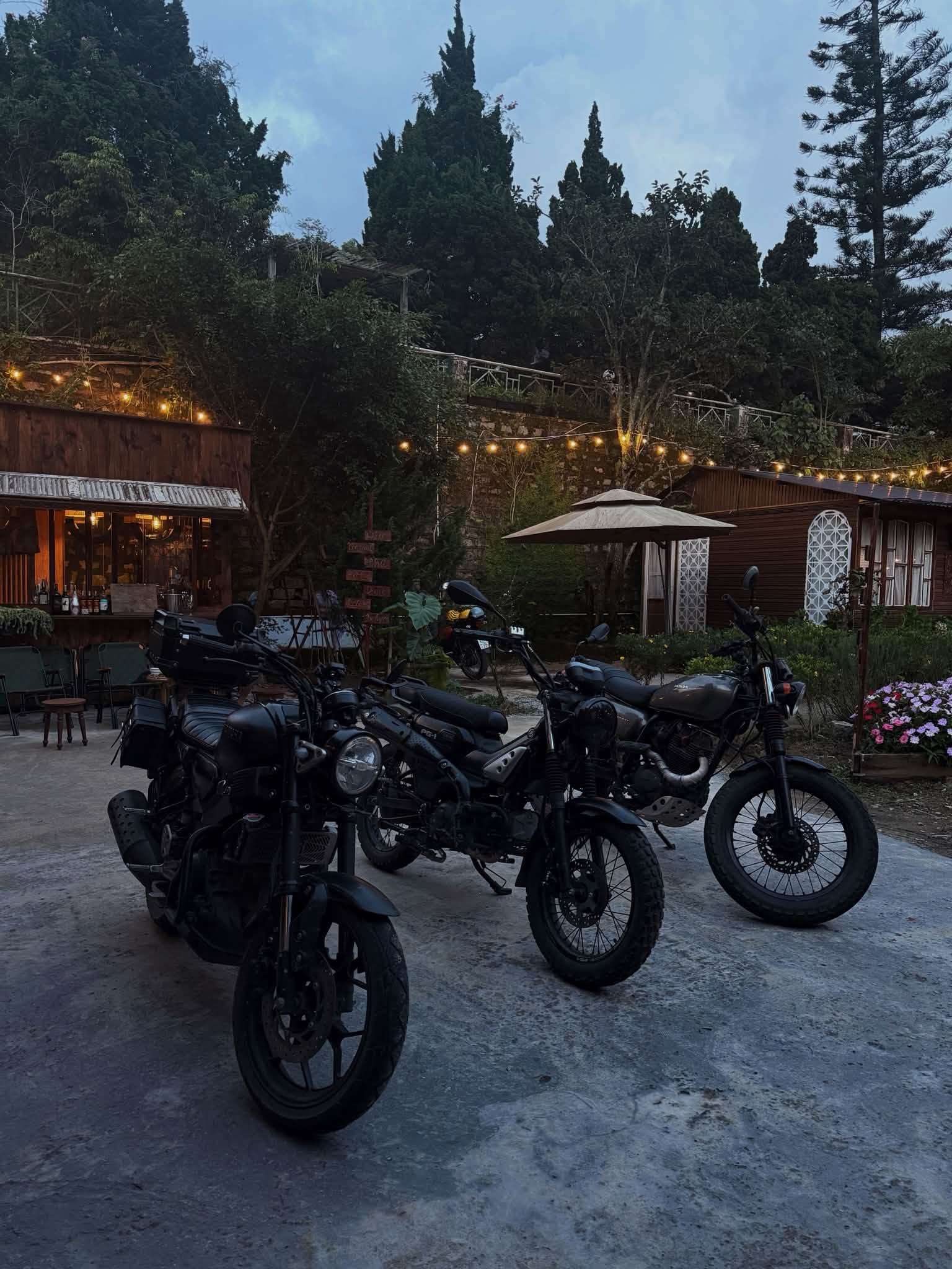 Dàn xe máy phượt Casa Blanca